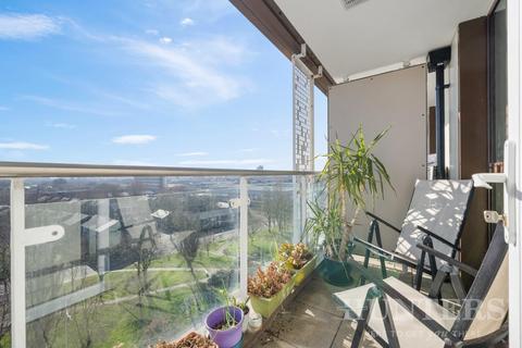 Ferry Lane, London, N17 1 bed flat for sale