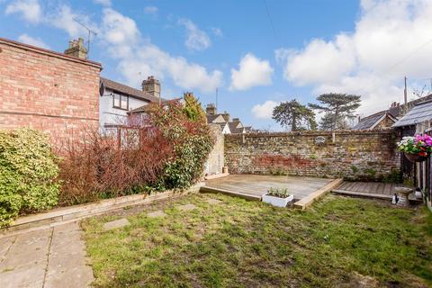 Rochester Road, Aylesford ME20 2 bed end of terrace house for sale
