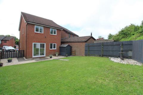 Picton Gardens, Bridgend. CF31 3HH 3 bed detached house for sale