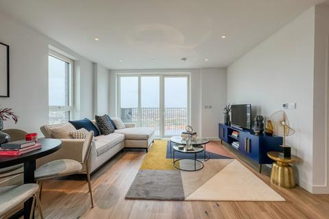 Randolph Road, London, UB1 1 3 bed apartment for sale