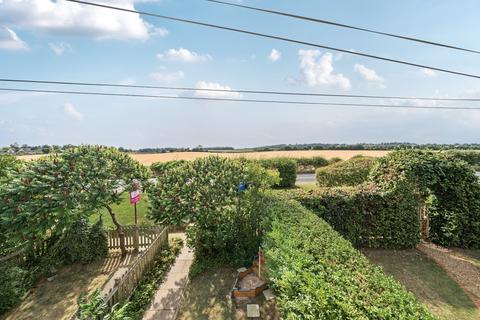Maidenhead Road, Maidenhead, Berkshire 2 bed terraced house for sale