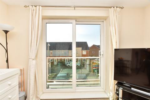 Goodworth Road, Redhill, Surrey 2 bed apartment for sale