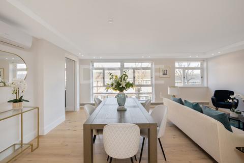 St. John's Wood Park, London, NW8 3 bed apartment for sale