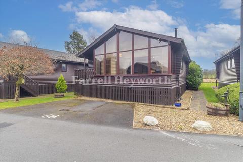 Pine Lake, Carnforth LA6 2 bed property for sale