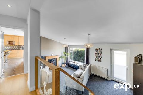 Kirton Park, Newark NG22 3 bed detached bungalow for sale