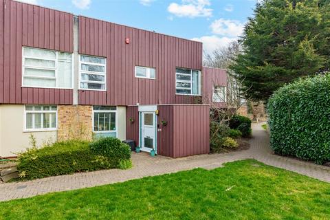 Knights Croft, New Ash Green DA3 4 bed terraced house for sale