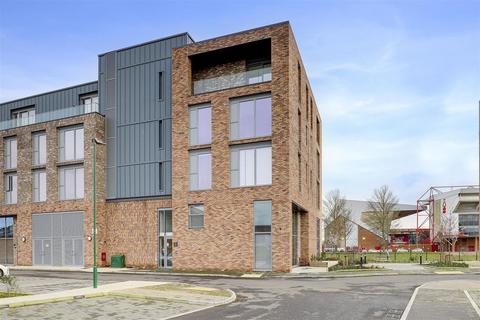 Trent Bridge View, Meadow Lane NG2 2 bed flat for sale
