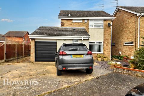 Fulmar Close, Bradwell 3 bed detached house for sale