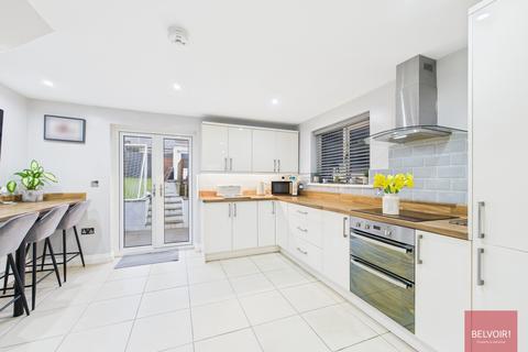 Laurel Place, Sketty, Swansea, SA2 3 bed end of terrace house for sale