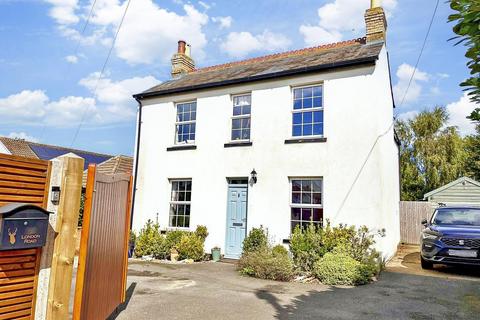 London Road, Newington... 4 bed detached house for sale