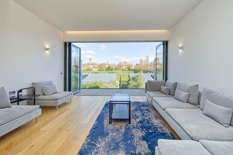 Pangbourne Avenue, London, W10 6 bed terraced house for sale