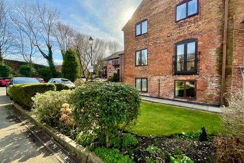 Stafford Street, The Moorings... 2 bed flat for sale