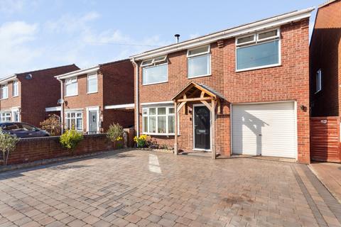 Hilton Avenue, Scunthorpe, North... 5 bed detached house for sale