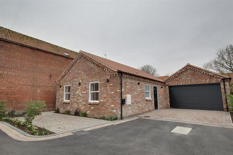 1 Greybeck Grove, Wetwang YO25 2 bed detached bungalow for sale