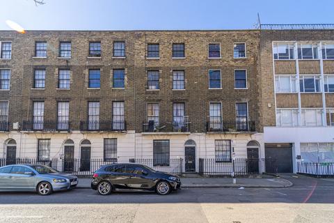 North Gower Street, Euston, London, NW1 2 bed ground floor maisonette for sale