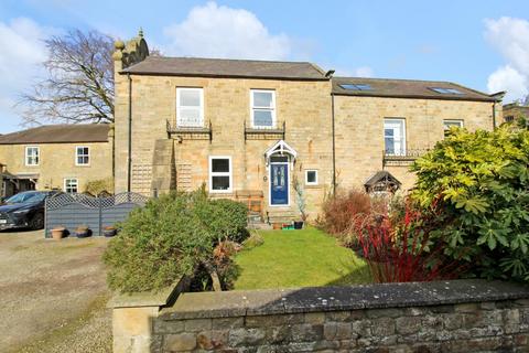 Kirkby Road, Kirkby Malzeard, Ripon 2 bed semi