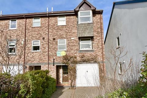 Mulberry Close, Conwy 3 bed terraced house for sale