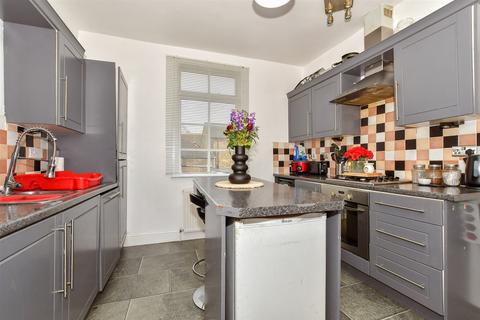 Hardres Street, Ramsgate, Kent 2 bed maisonette for sale