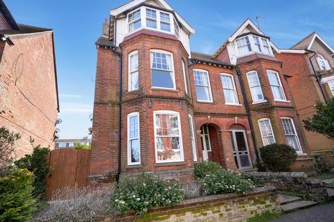 St. Marys Road, Cromer, NR27 2 bed apartment for sale