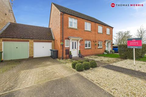 Ashbeach Drove, Ramsey PE26 3 bed semi