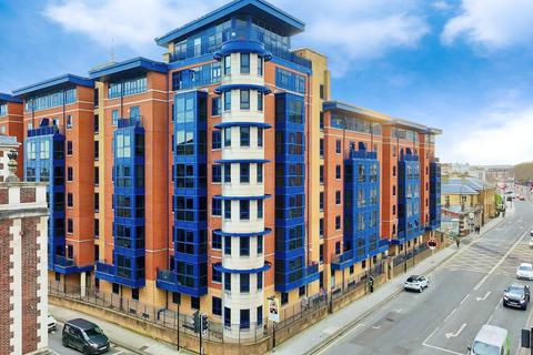 Canute Road, Hampshire SO14 2 bed flat for sale
