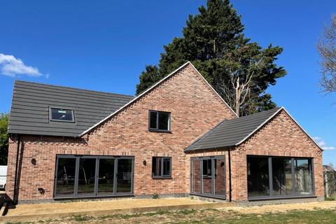 Stonegate, Cowbit 4 bed detached house for sale