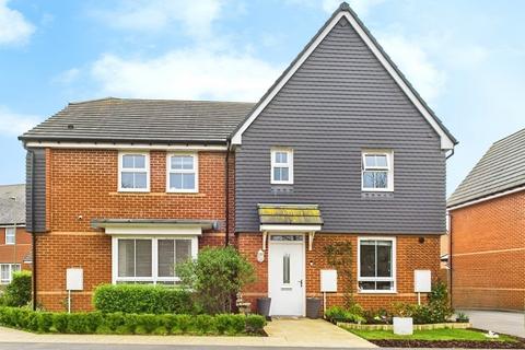 Rosier Close, Southampton SO31 3 bed semi