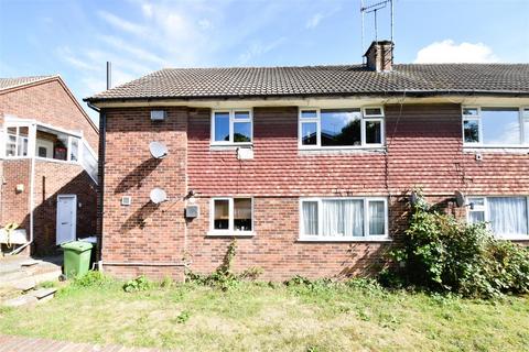 Valley Road, Erith DA8 2 bed flat for sale