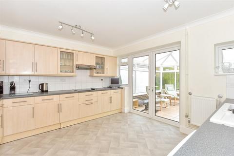 Bedhampton Road, Havant, Hampshire 3 bed detached house for sale