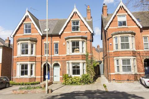 Coventry Road, Market Harborough 4 bed semi