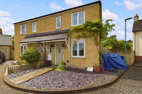 Tiger Moth Close, Brockworth, Gloucester 3 bed semi