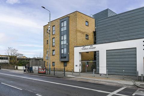Tequila Wharf, Limehouse, London, E14 2 bed flat for sale