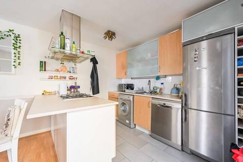 Tequila Wharf, Limehouse, London, E14 2 bed flat for sale