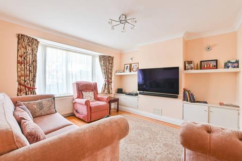 West Close, Wembley Park, Wembley, HA9 4 bed semi