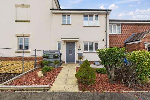 Hunters Way, Gloucester GL2 3 bed terraced house for sale