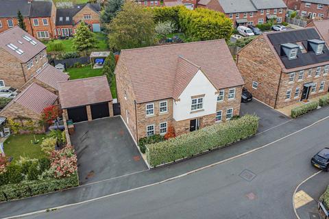 5 bedroom detached house for sale