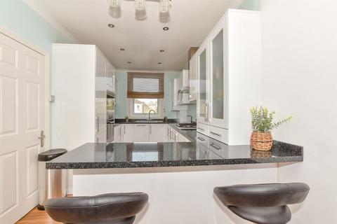 Ayton Road, Ramsgate, Kent 2 bed apartment for sale