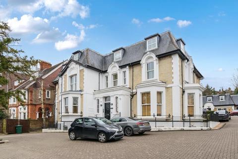 High Barnet,  Barnet,  EN5 2 bed flat for sale