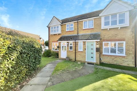 Dunford Place, Binfield, Bracknell 3 bed semi