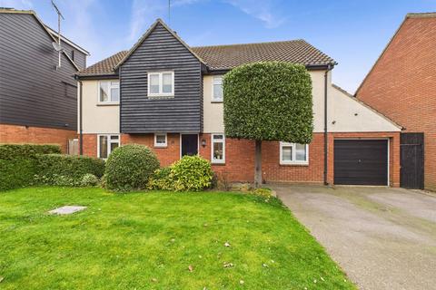 Augustus Way, Witham, Essex, CM8 5 bed detached house for sale