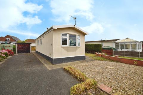 Kingfisher Drive, Skegness PE25 2 bed park home for sale