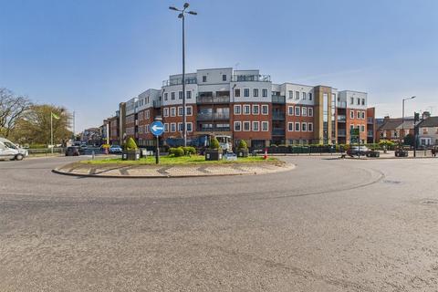 Exchange Street, Aylesbury HP20 2 bed apartment for sale
