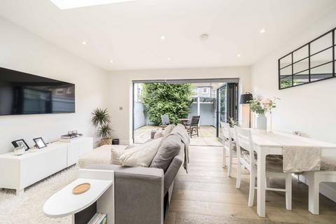 Valnay Street, London SW17 2 bed flat for sale