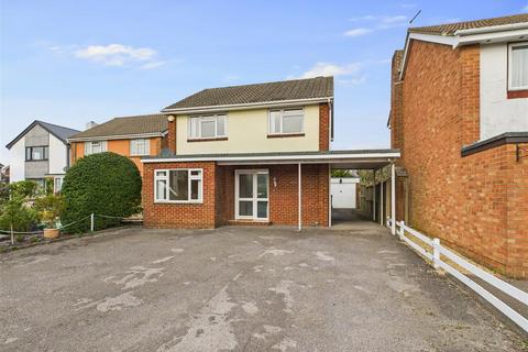 St. Cuthberts Close, Locks Heath... 3 bed detached house for sale