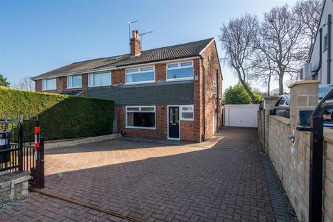 Brookhill Avenue, Leeds LS17 3 bed semi