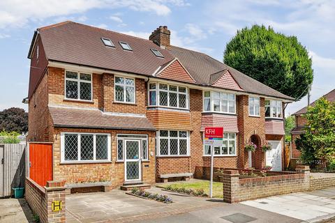 Pittsmead Avenue, Hayes, Bromley, BR2 5 bed semi