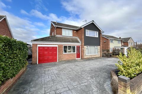 Ninelands Lane, Garforth, Leeds 4 bed detached house for sale