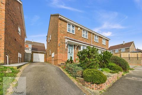 Merryfields, Strood, Rochester, ME2 3ND 3 bed semi