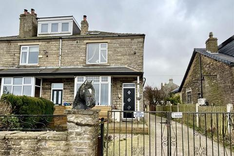 Middle Lane, Bradford BD14 3 bed townhouse for sale