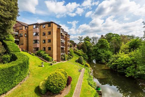 CAMPBELL COURT, DORKING ROAD, KT22 2 bed apartment for sale